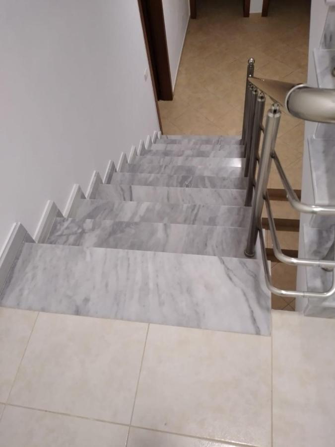 Araniti Apartment Velipoje Luaran gambar