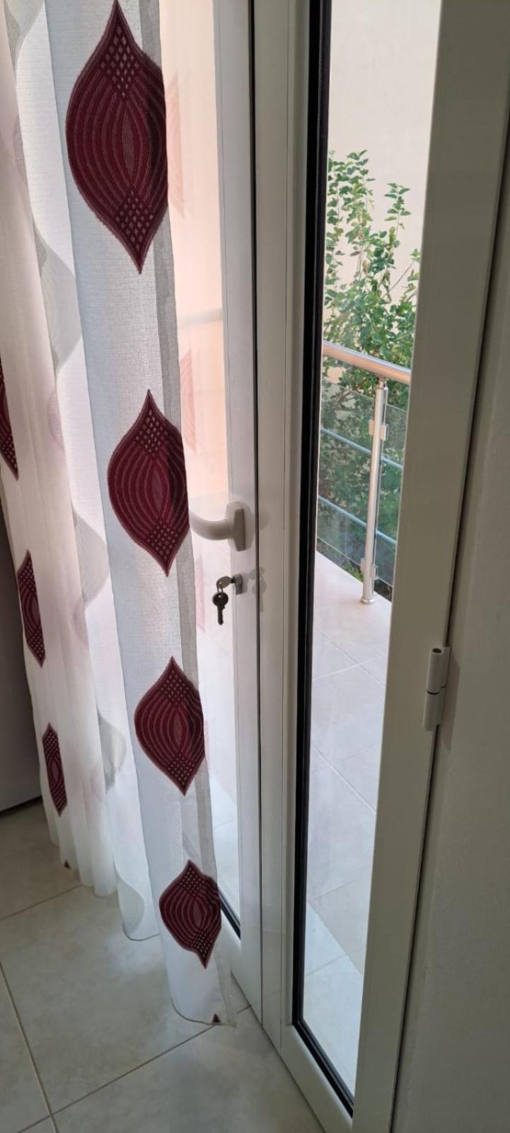 Araniti Apartment Velipoje Luaran gambar