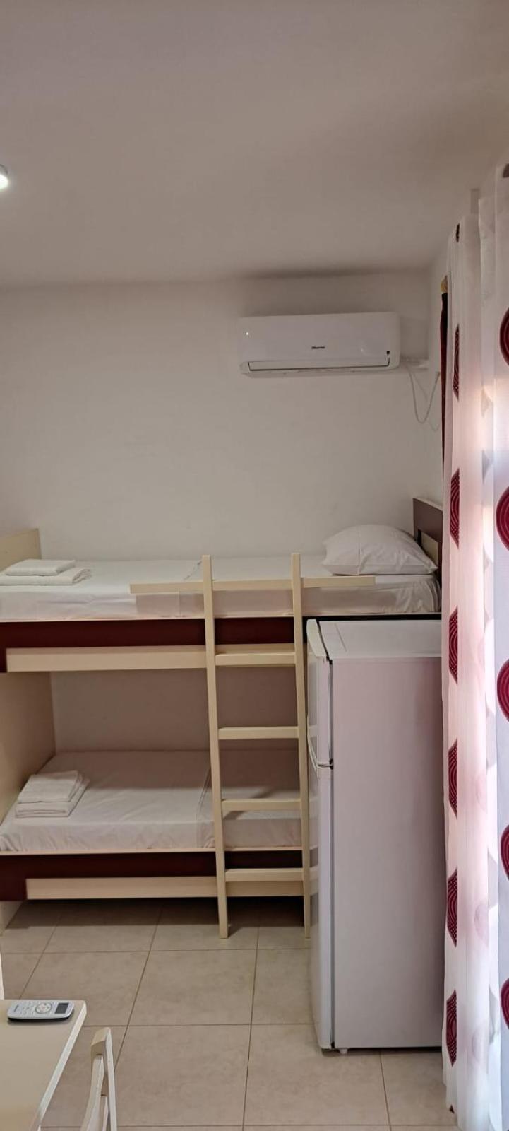 Araniti Apartment Velipoje Luaran gambar