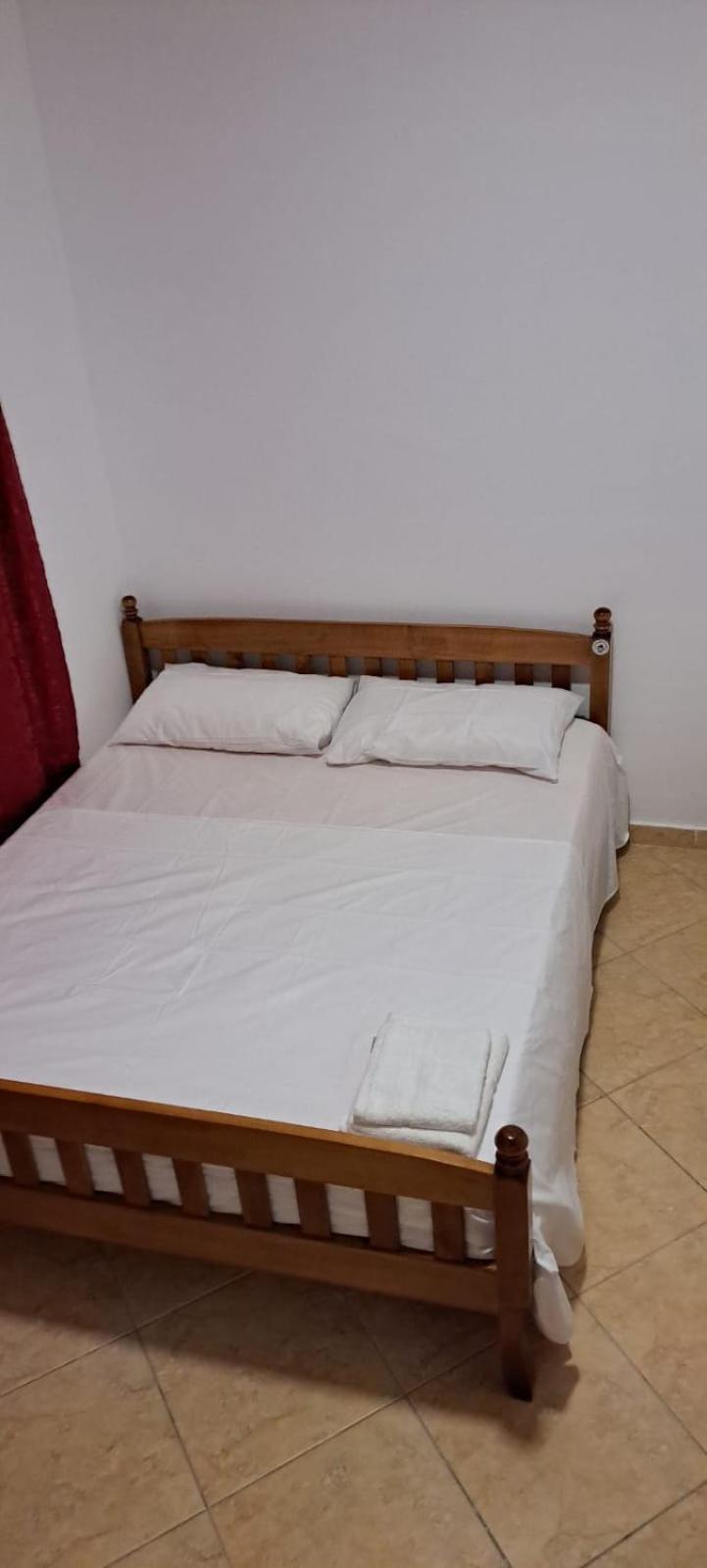 Araniti Apartment Velipoje Luaran gambar